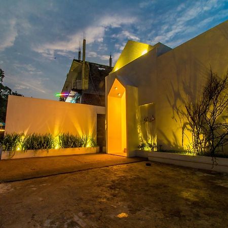 Sleek Hotel Kegalle Bagian luar foto