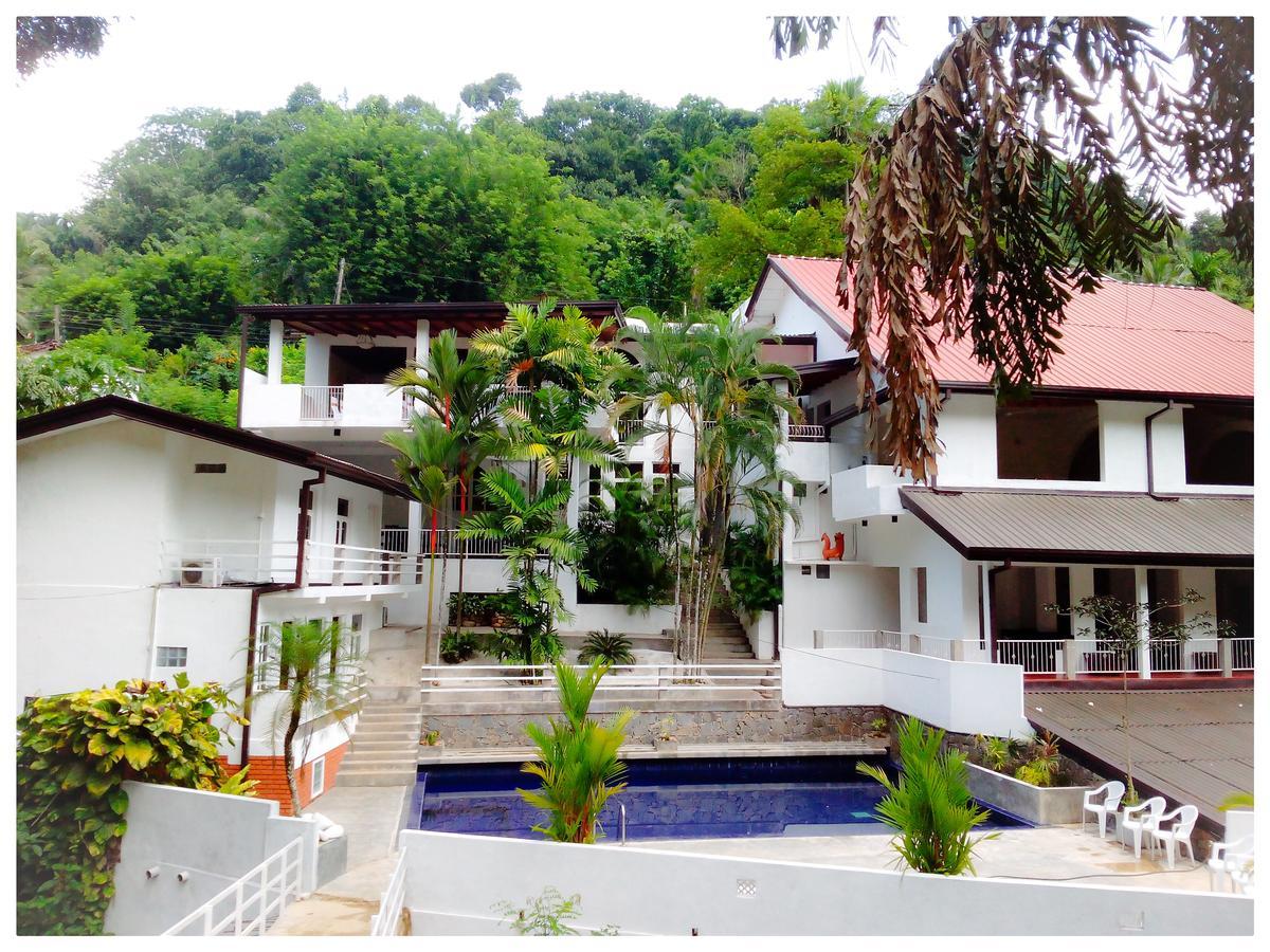 Sleek Hotel Kegalle Bagian luar foto