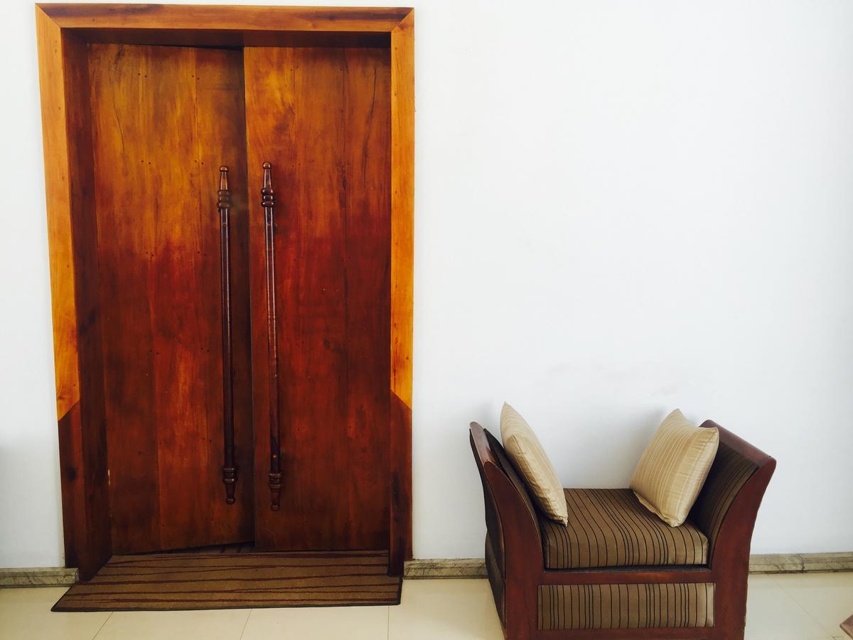 Sleek Hotel Kegalle Bagian luar foto