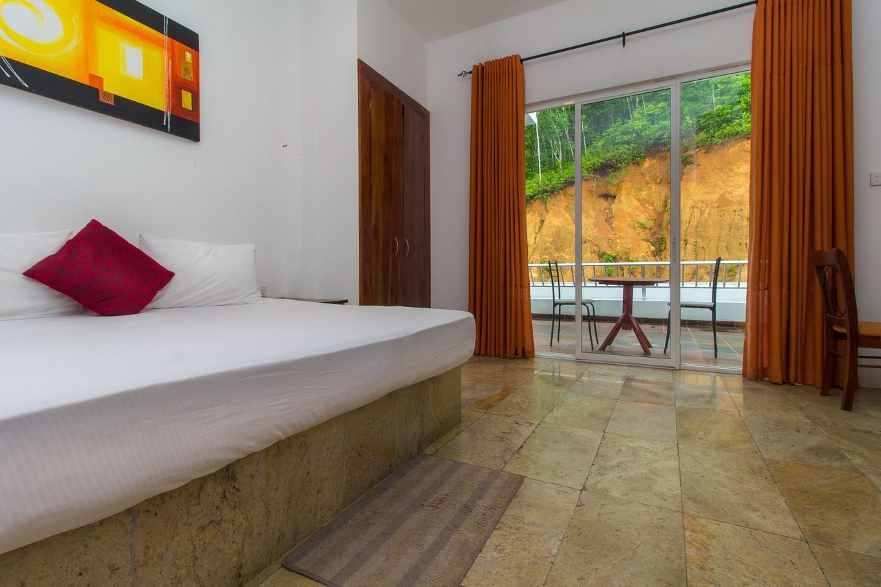 Sleek Hotel Kegalle Bagian luar foto