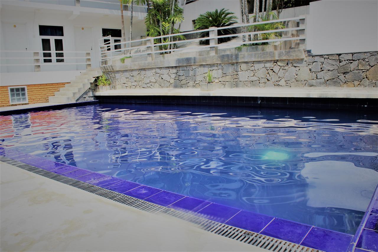 Sleek Hotel Kegalle Bagian luar foto